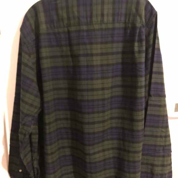 Gap Men’s button down. - Picture 2 of 3